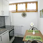 Bergfink Dachgeschoss-1 By Interhome Lejlighed *