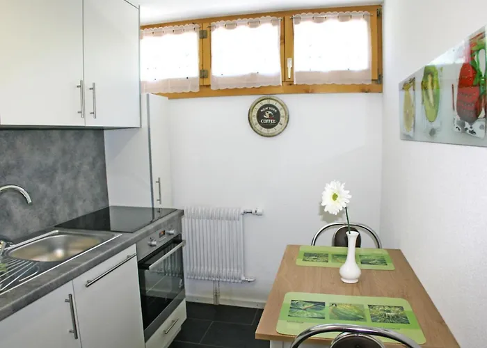 Bergfink Dachgeschoss-1 By Interhome Lägenhet *