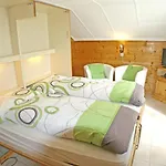 アパート Bergfink Dachgeschoss-1 By Interhome *